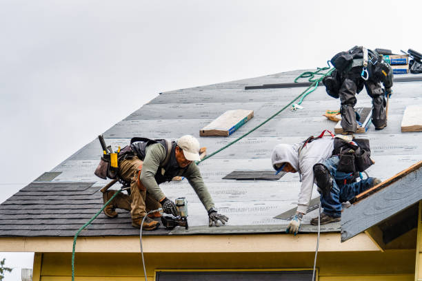 Professional Gutter Installation technician working in Pawtucket, RI